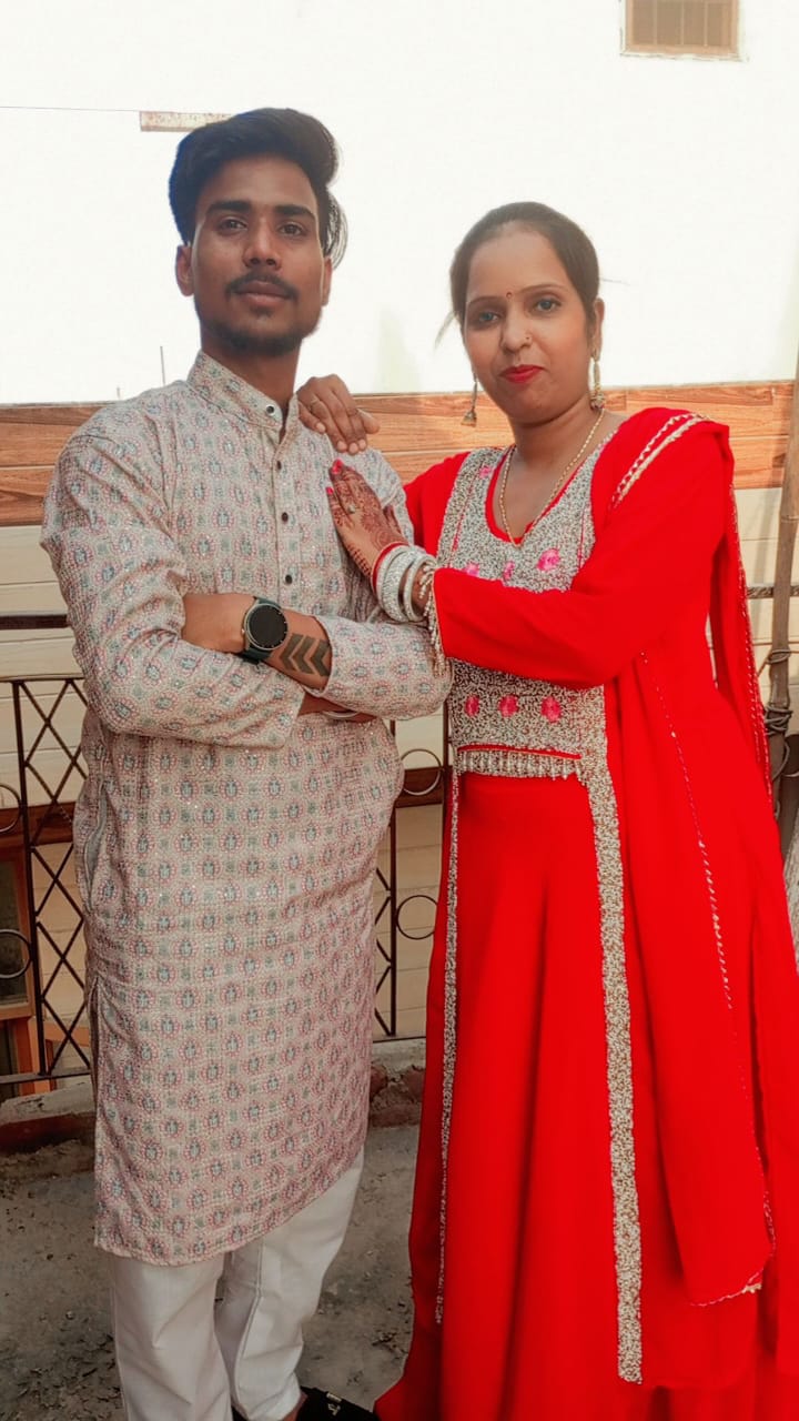 Romantic portrait of Rahul and  Pooja